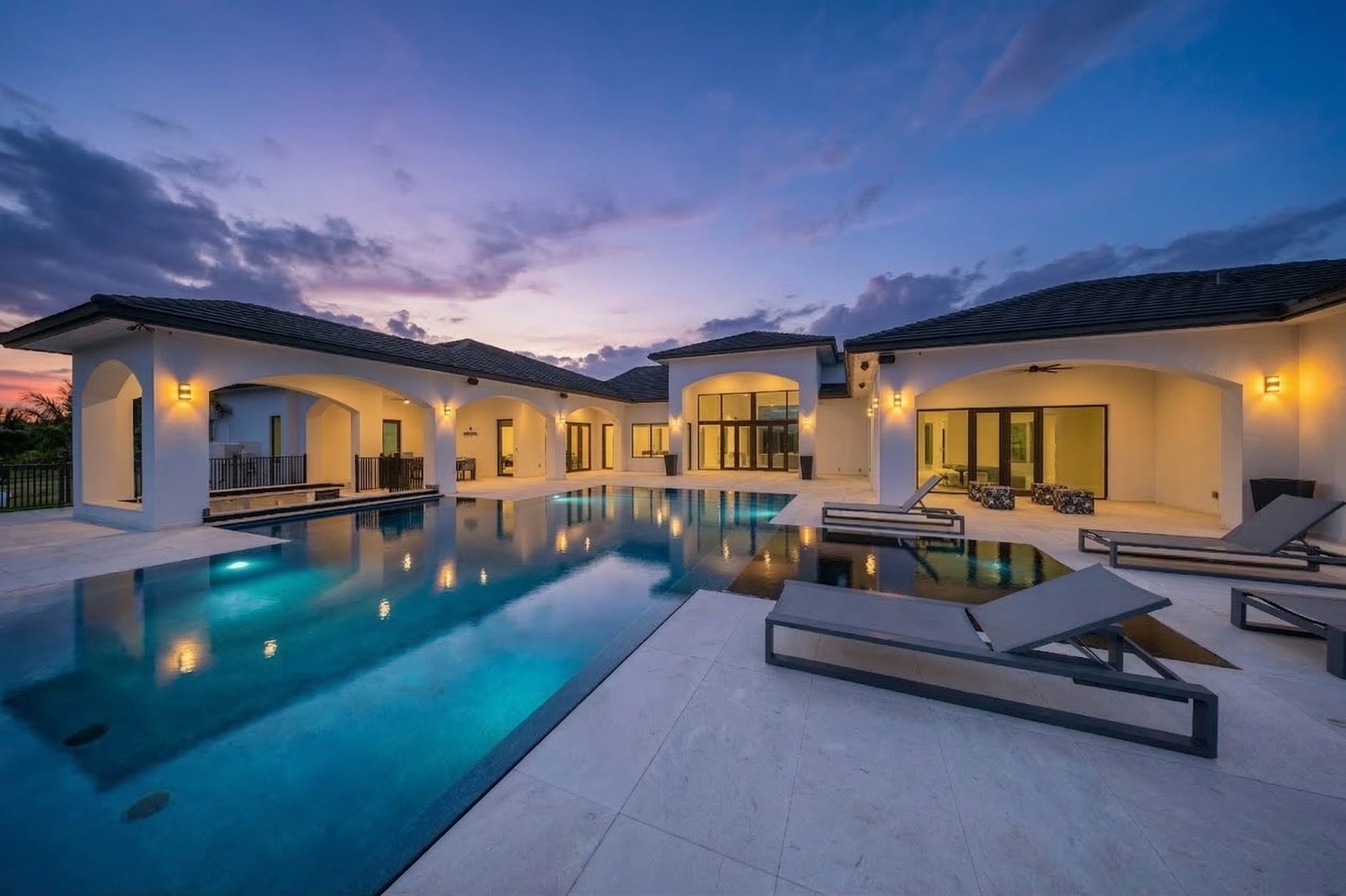 15620 SW 188 CT, at dusk, photograph 31 of 33