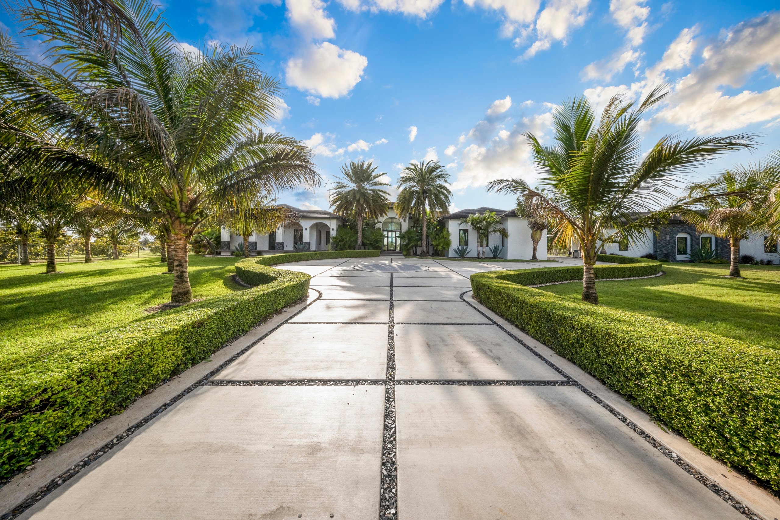 15620 SW 188 CT, outside, photograph 6 of 33