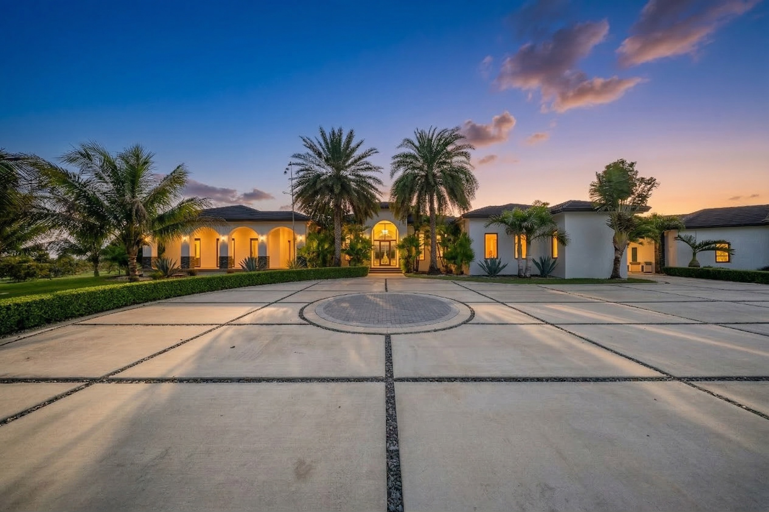15620 SW 188 CT, at dusk, photograph 1 of 33